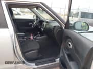 ✅ 2017 Kia Soul • VIN: KNDJN2A24H7444955 • Лот: 43698471. Опубликован ранее на IAAI с пробегом 119 368 миль. Бесплатный доступ к архиву аукционных продаж из США и подробный отчёт об истории автомобиля на DreamBid. Изображение 5.