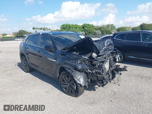 ✅ 2023 Volkswagen Atlas SE • VIN: 1V2WE2CA0PC212559 • Лот: 39032017. Опубликован ранее на IAAI с пробегом 24 315 миль. Бесплатный доступ к архиву аукционных продаж из США и подробный отчёт об истории автомобиля на DreamBid. Изображение 1.