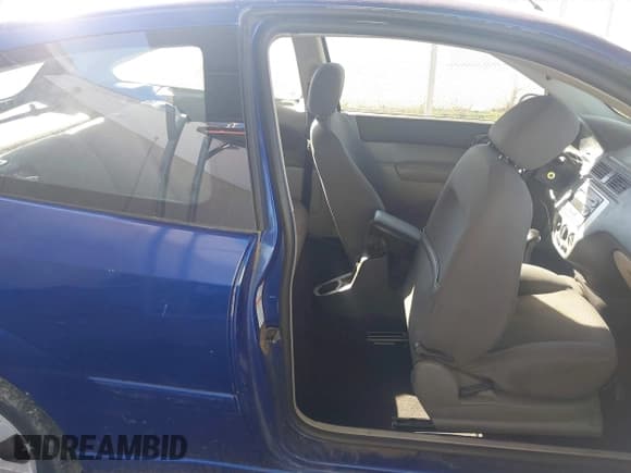 ✅ 2005 Ford Focus S • VIN: 3FAHP31N55R120674 • Лот: 42222350. Опубликован ранее на IAAI с пробегом 238 369 миль. Бесплатный доступ к архиву аукционных продаж из США и подробный отчёт об истории автомобиля на DreamBid. Изображение 8.