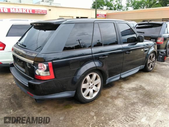 ✅ 2012 Land Rover Range Rover Sport HSE • VIN: SALSF2D41CA726733 • Лот: 42201212. Опубликован ранее на IAAI с пробегом 258 935 миль. Бесплатный доступ к архиву аукционных продаж из США и подробный отчёт об истории автомобиля на DreamBid. Изображение 4.