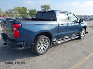 ✅ 2019 Chevrolet Silverado 1500 High Country • VIN: 3GCUYHEL7KG134157 • Lot: 43233782. Wystawiony na IAAI z przebiegiem 92 882 mil. Bezpłatny archiwum sprzedaży aukcyjnych z USA i szczegółowy raport historii pojazdu na DreamBid. Zdjęcie 4.