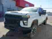 2020 Chevrolet Silverado 2500HD Work Truck z VIN 1GC2YLE73LF220288, wystawiony jako IAAI lot #41638461 z przebiegiem 144 237 mil mil oraz . Historia ofert i sprzedaży dostępna na DreamBid. Obrazek 2.