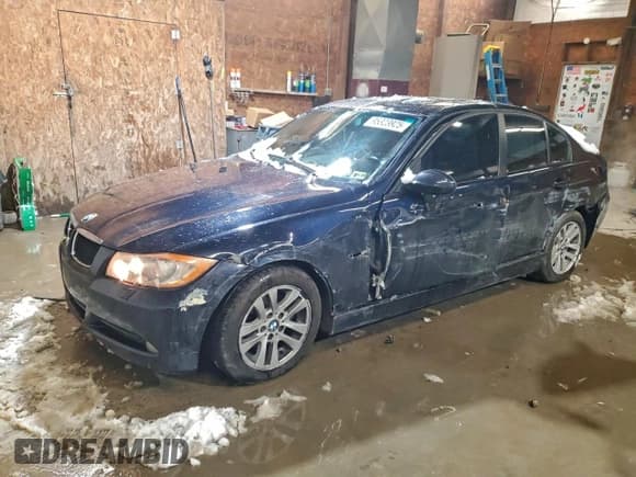 ✅ 2006 BMW 3 Series 325i • VIN: WBAVB13546KX49942 • Lot: 95323925. Listed on Copart with 133,012 mi. Free auction sales archive from the USA and detailed vehicle history report at DreamBid. Image 1.