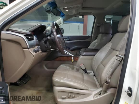 ✅ 2015 Chevrolet Suburban LTZ • VIN: 1GNSKKKC2FR229622 • Лот: 91813255. Опубликован ранее на Copart с пробегом 231 275 миль. Бесплатный доступ к архиву аукционных продаж из США и подробный отчёт об истории автомобиля на DreamBid. Изображение 7.