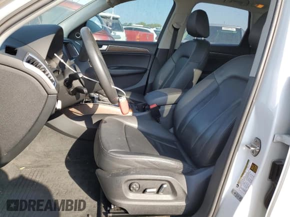 ✅ 2014 Audi Q5 Premium Plus • VIN: WA1CMAFP8EA081059 • Lot: 84579975. Wystawiony na Copart z przebiegiem 95 589 mil. Bezpłatny archiwum sprzedaży aukcyjnych z USA i szczegółowy raport historii pojazdu na DreamBid. Zdjęcie 7.