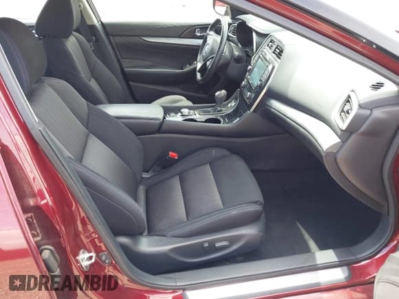 ✅ 2016 Nissan Maxima SV • VIN: 1N4AA6AP0GC419058 • Лот: 42201356. Опубликован ранее на IAAI с пробегом 131 644 миль. Бесплатный доступ к архиву аукционных продаж из США и подробный отчёт об истории автомобиля на DreamBid. Изображение 5.