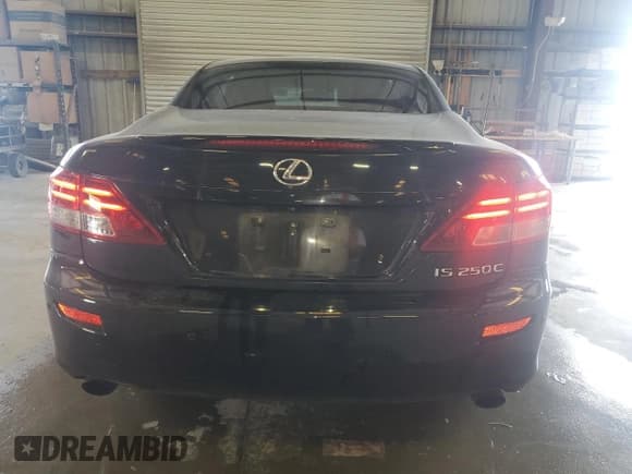 ✅ 2012 Lexus IS 250 C • VIN: JTHFF2C25C2525029 • Lot: 69102515. Wystawiony na Copart z przebiegiem 199 565 mil. Bezpłatny archiwum sprzedaży aukcyjnych z USA i szczegółowy raport historii pojazdu na DreamBid. Zdjęcie 6.