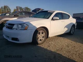 ✅ 2013 Dodge Avenger SXT • VIN: 1C3CDZCGXDN708803 • Lot: 74275264. Wystawiony na Copart z przebiegiem 149 263 mil. Bezpłatny archiwum sprzedaży aukcyjnych z USA i szczegółowy raport historii pojazdu na DreamBid. Zdjęcie 1.