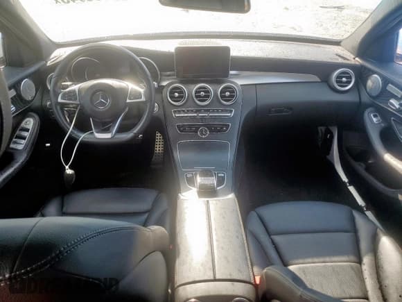 ✅ 2015 Mercedes-Benz C 300 Sport • VIN: 55SWF4KB4FU096139 • Lot: 81390545. Listed on Copart with 60,596 mi. Free auction sales archive from the USA and detailed vehicle history report at DreamBid. Image 8.