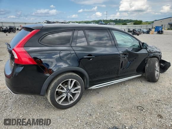 ✅ 2018 Volvo V60 • VIN: YV440MWKXJ2052160 • Lot: 67214255. Wystawiony na Copart z przebiegiem 103 310 mil. Bezpłatny archiwum sprzedaży aukcyjnych z USA i szczegółowy raport historii pojazdu na DreamBid. Zdjęcie 3.