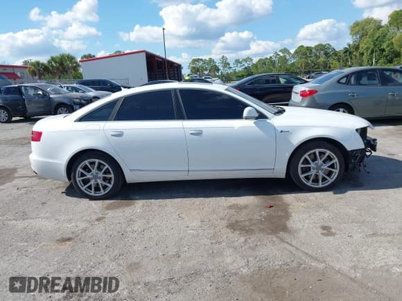 ✅ 2011 Audi A6 Premium Plus • VIN: WAUFGAFB9BN055117 • Lot: 43769842. Listed on IAAI with 155,548 mi. Free auction sales archive from the USA and detailed vehicle history report at DreamBid. Image 14.