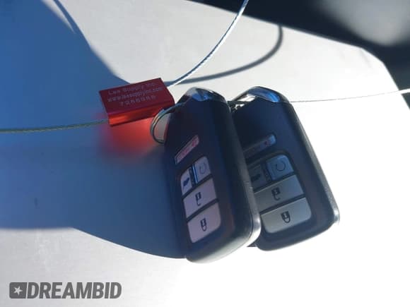 ✅ 2017 Honda Pilot EX-L • VIN: 5FNYF5H55HB017064 • Lot: 43348054. Listed on IAAI with 152,893 mi. Free auction sales archive from the USA and detailed vehicle history report at DreamBid. Image 11.