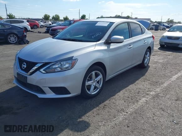✅ 2019 Nissan Sentra SV • VIN: 3N1AB7AP2KY343634 • Лот: 43211060. Опубликован ранее на IAAI с пробегом 70 352 миль. Бесплатный доступ к архиву аукционных продаж из США и подробный отчёт об истории автомобиля на DreamBid. Изображение 2.