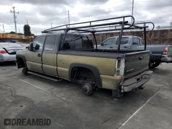 ✅ 2002 Chevrolet Silverado 2500HD LS • VIN: 1GCHC29102E117150 • Lot: 78233374. Wystawiony na Copart z przebiegiem 209 220 mil. Bezpłatny archiwum sprzedaży aukcyjnych z USA i szczegółowy raport historii pojazdu na DreamBid. Zdjęcie 2.
