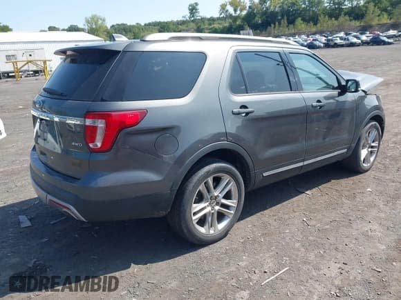 ✅ 2017 Ford Explorer XLT • VIN: 1FM5K8D87HGD15357 • Лот: 43184668. Опубликован ранее на IAAI с пробегом 109 074 миль. Бесплатный доступ к архиву аукционных продаж из США и подробный отчёт об истории автомобиля на DreamBid. Изображение 4.