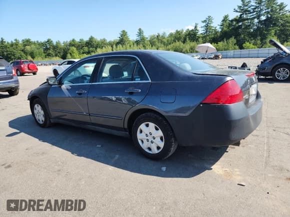 ✅ 2007 Honda Accord LX SE • VIN: 1HGCM66447A099877 • Lot: 69209495. Listed on Copart with 128,300 mi. Free auction sales archive from the USA and detailed vehicle history report at DreamBid. Image 2.