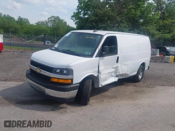 ✅ 2021 Chevrolet Express Cargo • VIN: 1GCWGAF72M1208980 • Lot: 42171829. Listed on IAAI with 40,296 mi. Free auction sales archive from the USA and detailed vehicle history report at DreamBid. Image 17.