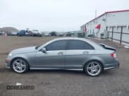 ✅ 2013 Mercedes-Benz C 300 Sport • VIN: WDDGF8AB8DG083241 • Lot: 42333079. Wystawiony na IAAI z przebiegiem 109 419 mil. Bezpłatny archiwum sprzedaży aukcyjnych z USA i szczegółowy raport historii pojazdu na DreamBid. Zdjęcie 14.