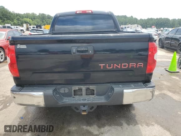 ✅ 2017 Toyota Tundra SR5 • VIN: 5TFEW5F1XHX217236 • Лот: 66151995. Опубликован ранее на Copart с пробегом 164 774 миль. Бесплатный доступ к архиву аукционных продаж из США и подробный отчёт об истории автомобиля на DreamBid. Изображение 6.