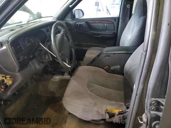 ✅ 1998 Dodge Durango • VIN: 1B4HS28Y8WF189972 • Lot: 81495365. Wystawiony na Copart z przebiegiem 262 350 mil. Bezpłatny archiwum sprzedaży aukcyjnych z USA i szczegółowy raport historii pojazdu na DreamBid. Zdjęcie 7.