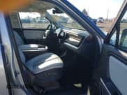 ✅ 2023 Rivian R1T Adventure • VIN: 7FCTGAAA0PN021864 • Lot: 41620630. Wystawiony na IAAI z przebiegiem Nie podano. Bezpłatny archiwum sprzedaży aukcyjnych z USA i szczegółowy raport historii pojazdu na DreamBid. Zdjęcie 5.