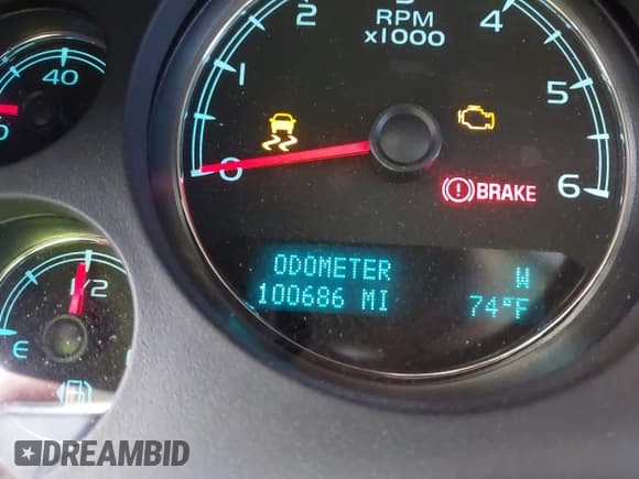 ✅ 2013 Chevrolet Silverado 1500 LTZ • VIN: 3GCUKTE23DG121954 • Lot: 43072374. Wystawiony na IAAI z przebiegiem 100 686 mil. Bezpłatny archiwum sprzedaży aukcyjnych z USA i szczegółowy raport historii pojazdu na DreamBid. Zdjęcie 15.