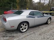 ✅ 2010 Dodge Challenger R/T Classic • VIN: 2B3CJ5DT4AH103190 • Lot: 76339514. Wystawiony na Copart z przebiegiem 80 086 mil. Bezpłatny archiwum sprzedaży aukcyjnych z USA i szczegółowy raport historii pojazdu na DreamBid. Zdjęcie 3.