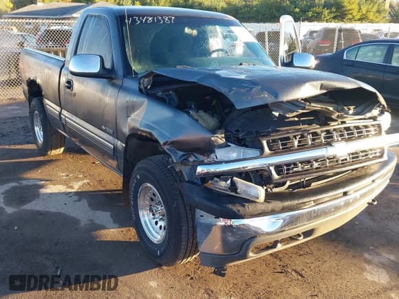 ✅ 2002 Chevrolet Silverado 1500 LS • VIN: 1GCEK14T32Z206695 • Lot: 43481387. Wystawiony na IAAI z przebiegiem 180 822 mil. Bezpłatny archiwum sprzedaży aukcyjnych z USA i szczegółowy raport historii pojazdu na DreamBid. Zdjęcie 6.