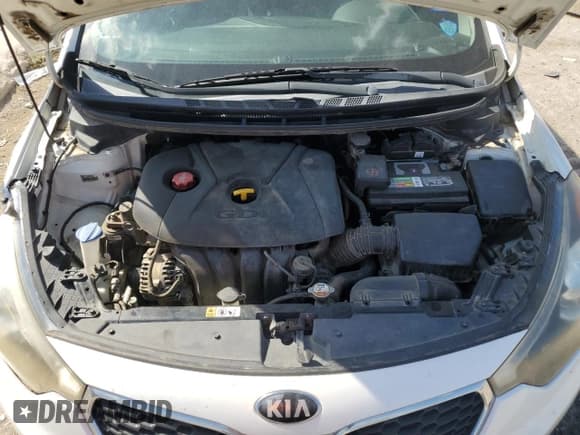 ✅ 2015 Kia Forte EX • VIN: KNAFX4A8XF5272159 • Лот: 84796575. Опубликован ранее на Copart с пробегом 134 598 миль. Бесплатный доступ к архиву аукционных продаж из США и подробный отчёт об истории автомобиля на DreamBid. Изображение 11.