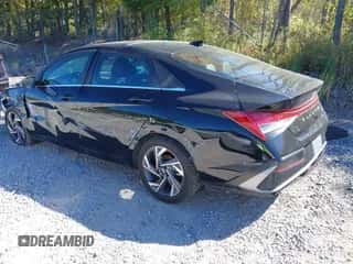 2025 Hyundai Elantra Limited с VIN KMHLP4DGXSU867758, выставлен на аукционе IAAI как лот 43374296 с пробегом 25 488 миль миль и . История ставок и продаж доступна на DreamBid. Изображение 3.