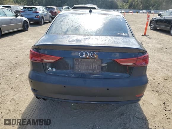 ✅ 2020 Audi A3 Premium Plus • VIN: WAUCUGFF1LA005144 • Lot: 86898465. Wystawiony na Copart z przebiegiem 80 423 mil. Bezpłatny archiwum sprzedaży aukcyjnych z USA i szczegółowy raport historii pojazdu na DreamBid. Zdjęcie 6.