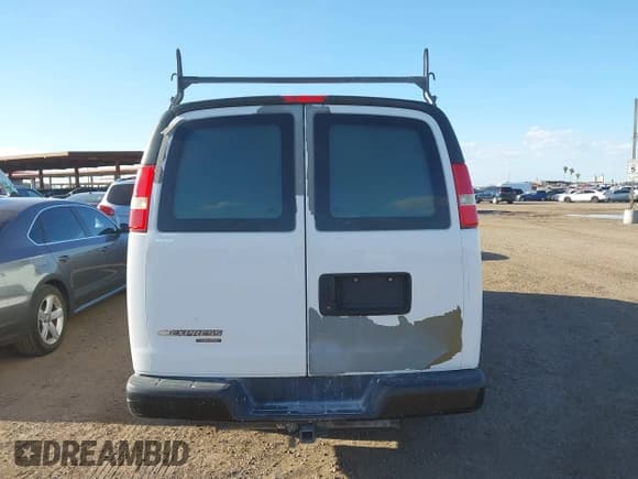 ✅ 2011 Chevrolet Express Cargo • VIN: 1GCSGAFX1B1175739 • Lot: 43458555. Wystawiony na IAAI z przebiegiem 95 298 mil. Bezpłatny archiwum sprzedaży aukcyjnych z USA i szczegółowy raport historii pojazdu na DreamBid. Zdjęcie 16.