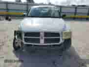 2006 Dodge Dakota SLT z VIN 1D7HE48KX6S576070, wystawiony jako Copart lot #57799605 z przebiegiem 236 035 mil mil oraz Szkoda całkowita • Salvage title. Historia ofert i sprzedaży dostępna na DreamBid. Obrazek 5.