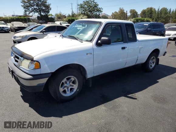 ✅ 2003 Mazda B-Series SE • VIN: 4F4YR16D13TM05738 • Lot: 67868945. Listed on Copart with 90,377 mi. Free auction sales archive from the USA and detailed vehicle history report at DreamBid. Image 1.
