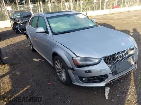 ✅ 2015 Audi allroad A4 Premium Plus • VIN: WA1UFAFL9FA109741 • Лот: 41283680. Опубликован ранее на IAAI с пробегом 116 755 миль. Бесплатный доступ к архиву аукционных продаж из США и подробный отчёт об истории автомобиля на DreamBid. Изображение 1.