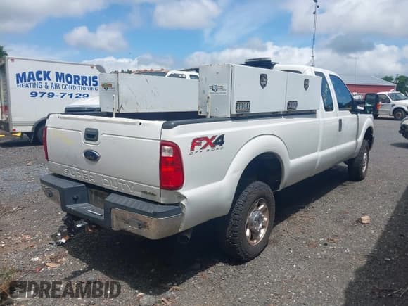 ✅ 2016 Ford F-250 XLT • VIN: 1FT7X2B63GEC11472 • Lot: 42352605. Listed on IAAI with 46,274 mi. Free auction sales archive from the USA and detailed vehicle history report at DreamBid. Image 4.