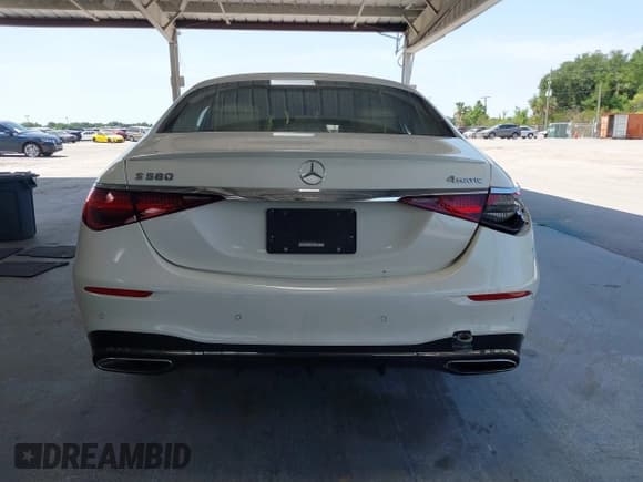 ✅ 2023 Mercedes-Benz S 580 • VIN: W1K6G7GB8PA234421 • Lot: 42329549. Wystawiony na IAAI z przebiegiem 43 441 mil. Bezpłatny archiwum sprzedaży aukcyjnych z USA i szczegółowy raport historii pojazdu na DreamBid. Zdjęcie 16.