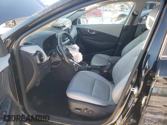 2020 Hyundai Kona Limited z VIN KM8K3CA53LU442369, wystawiony jako Copart lot #71297792 z przebiegiem 22 508 mil mil oraz . Historia ofert i sprzedaży dostępna na DreamBid. Obrazek 7.