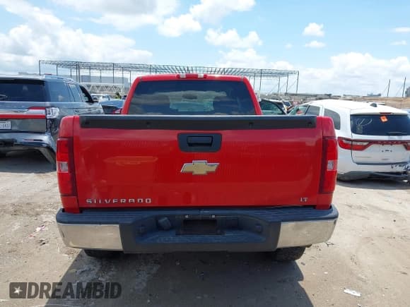 ✅ 2007 Chevrolet Silverado 1500 Work Truck • VIN: 1GCEC19C47Z500314 • Lot: 42288652. Listed on IAAI with 236,921 mi. Free auction sales archive from the USA and detailed vehicle history report at DreamBid. Image 16.