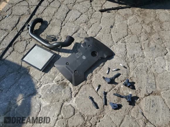 ✅ 2017 Buick Regal Premium II • VIN: 2G4GS5GX0H9119172 • Lot: 80298585. Listed on Copart with 70,211 mi. Free auction sales archive from the USA and detailed vehicle history report at DreamBid. Image 12.