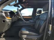 ✅ 2022 Jeep Grand Wagoneer Series III • VIN: 1C4SJVGJ4NS147709 • Lot: 81634625. Listed on Copart with 85,410 mi. Free auction sales archive from the USA and detailed vehicle history report at DreamBid. Image 7.