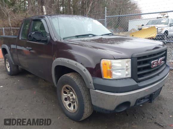 ✅ 2008 GMC Sierra 1500 SLE1 • VIN: 2GTEK190381327985 • Lot: 42014272. Listed on IAAI with 243,548 mi. Free auction sales archive from the USA and detailed vehicle history report at DreamBid. Image 1.