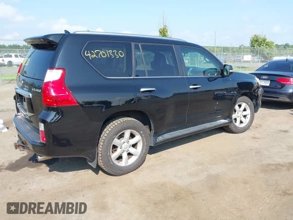 ✅ 2011 Lexus GX 460 • VIN: JTJBM7FX2B5030906 • Лот: 42701330. Опубликован ранее на IAAI с пробегом 196 215 миль. Бесплатный доступ к архиву аукционных продаж из США и подробный отчёт об истории автомобиля на DreamBid. Изображение 4.