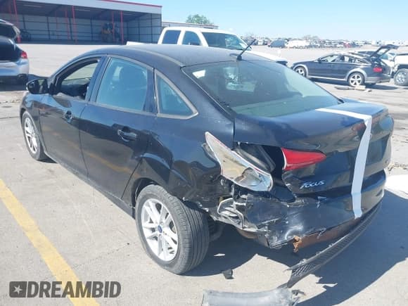 ✅ 2017 Ford Focus SE • VIN: 1FADP3F28HL216766 • Lot: 42248523. Wystawiony na IAAI z przebiegiem 134 622 mil. Bezpłatny archiwum sprzedaży aukcyjnych z USA i szczegółowy raport historii pojazdu na DreamBid. Zdjęcie 3.