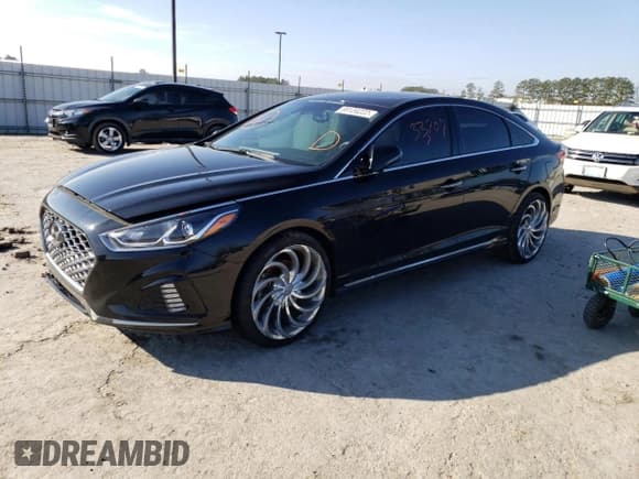 ✅ 2019 Hyundai Sonata SEL • VIN: 5NPE34AFXKH801483 • Lot: 69134222. Listed on Copart with 33,707 mi. Free auction sales archive from the USA and detailed vehicle history report at DreamBid. Image 1.