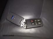 ✅ 2015 Volvo S60 T6 R-Design Platinum • VIN: YV1902THXF2313472 • Lot: 41454201. Wystawiony na IAAI z przebiegiem 64 106 mil. Bezpłatny archiwum sprzedaży aukcyjnych z USA i szczegółowy raport historii pojazdu na DreamBid. Zdjęcie 11.