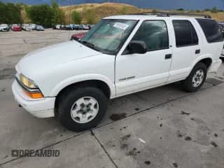 ✅ 2002 Chevrolet Blazer LS • VIN: 1GNDT13W42K206256 • Lot: 71016145. Wystawiony na Copart z przebiegiem 95 775 mil. Bezpłatny archiwum sprzedaży aukcyjnych z USA i szczegółowy raport historii pojazdu na DreamBid. Zdjęcie 1.