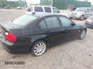 ✅ 2006 BMW 3 Series 325xi • VIN: WBAVD13526KT80010 • Lot: 43077927. Wystawiony na IAAI z przebiegiem Nie podano. Bezpłatny archiwum sprzedaży aukcyjnych z USA i szczegółowy raport historii pojazdu na DreamBid. Zdjęcie 4.