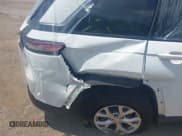 ✅ 2022 Jeep Grand Cherokee Limited • VIN: 1C4RJHBG2N8524272 • Lot: 42867241. Listed on IAAI with Not provided. Free auction sales archive from the USA and detailed vehicle history report at DreamBid. Image 6.