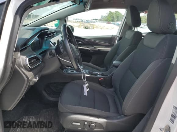 ✅ 2023 Chevrolet Bolt EV 1LT • VIN: 1G1FW6S06P4132944 • Lot: 51714275. Wystawiony na Copart z przebiegiem 21 874 mil. Bezpłatny archiwum sprzedaży aukcyjnych z USA i szczegółowy raport historii pojazdu na DreamBid. Zdjęcie 7.